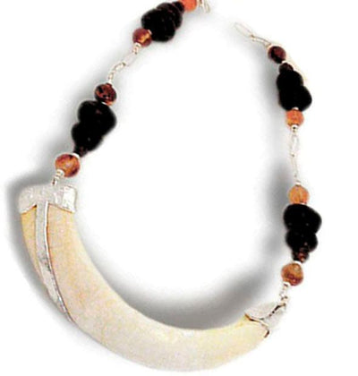 collar-colmillo-jabali-con-piedras-y-plata-2