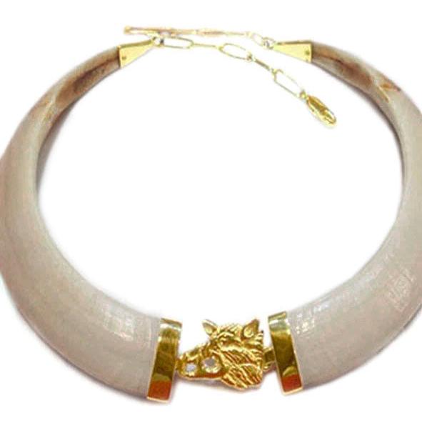 collar-jabali-centro-cabeza-jabali-con-oro-18-kilates-1