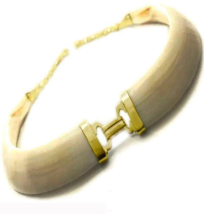 collar-jabali-centro-omega-en-oro-amarillo-18-kilates-1