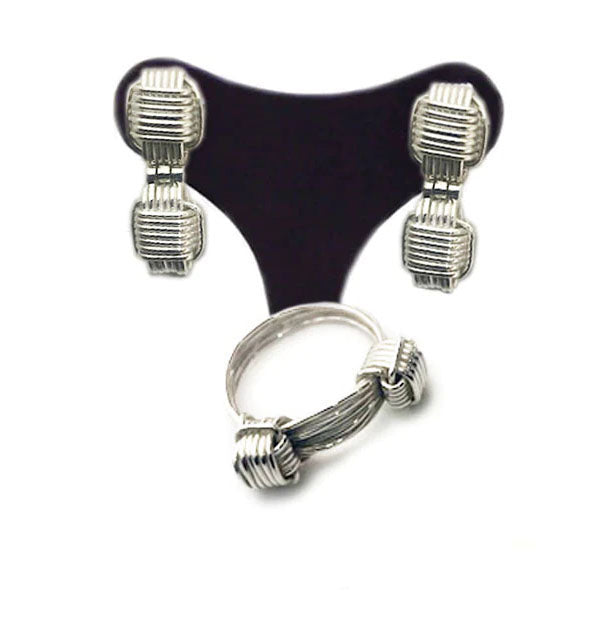 conjunto-pendientes-nudos-y-sortija-nudos-de-plata-foto-4