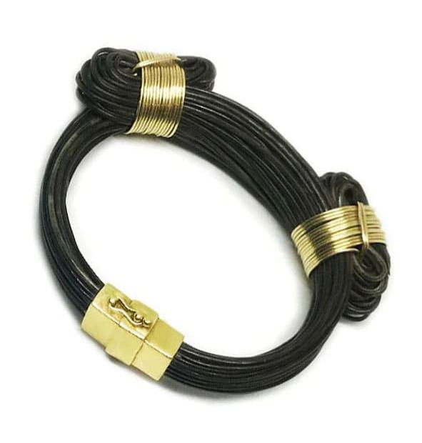 pulsera-2-nudos-corredizos-gruesa-en-pelo-bufalo-con-oro-18-kiltes-y-cierre-foto-11