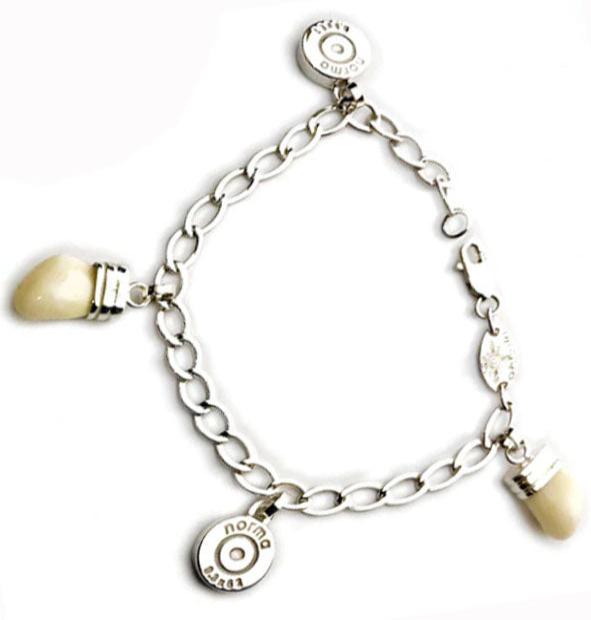 pulsera-eslabones-con-colgantes-perla-venado-y-culata-bala-en-plata-2