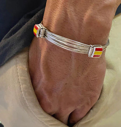 pulsera-nudos-corredizos-9-hilos-y-bandera-de-Espana-en-plata-de-ley-foto-6