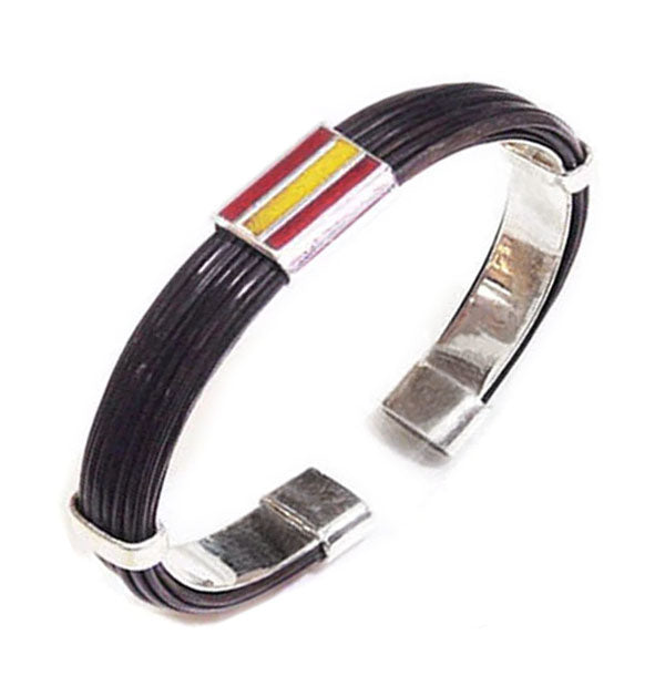 pulsera-plana-pelo-bufalo-bandera-España-en-plata-1